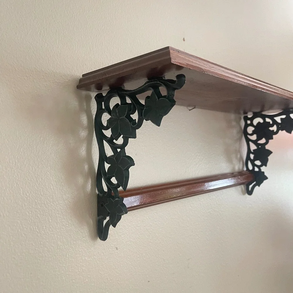 Vtg Wooden Wall Display Shelf ivy Cottage Farmhouse Trinket 18